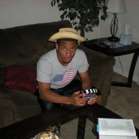 "Desamparado y sin salida": ICE enfrenta demanda por el suicidio de un inmigrante en confinamiento solitario