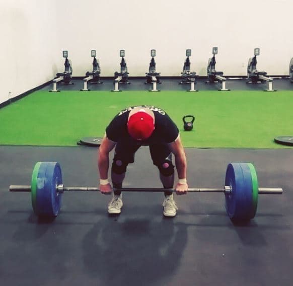 Todos los dias sigue su rutina y se propone sobrepasar su propia marca.