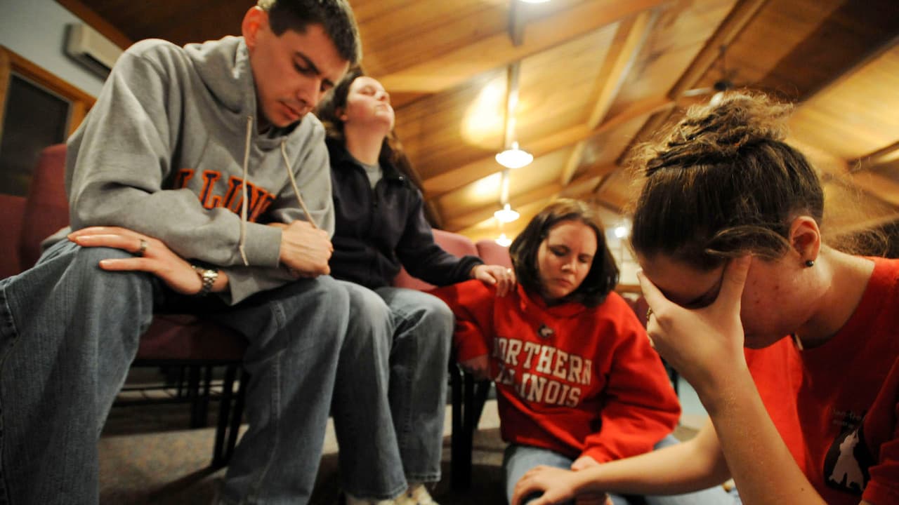 Más de veinte personas fueron heridas en la masacre durante el incidente.