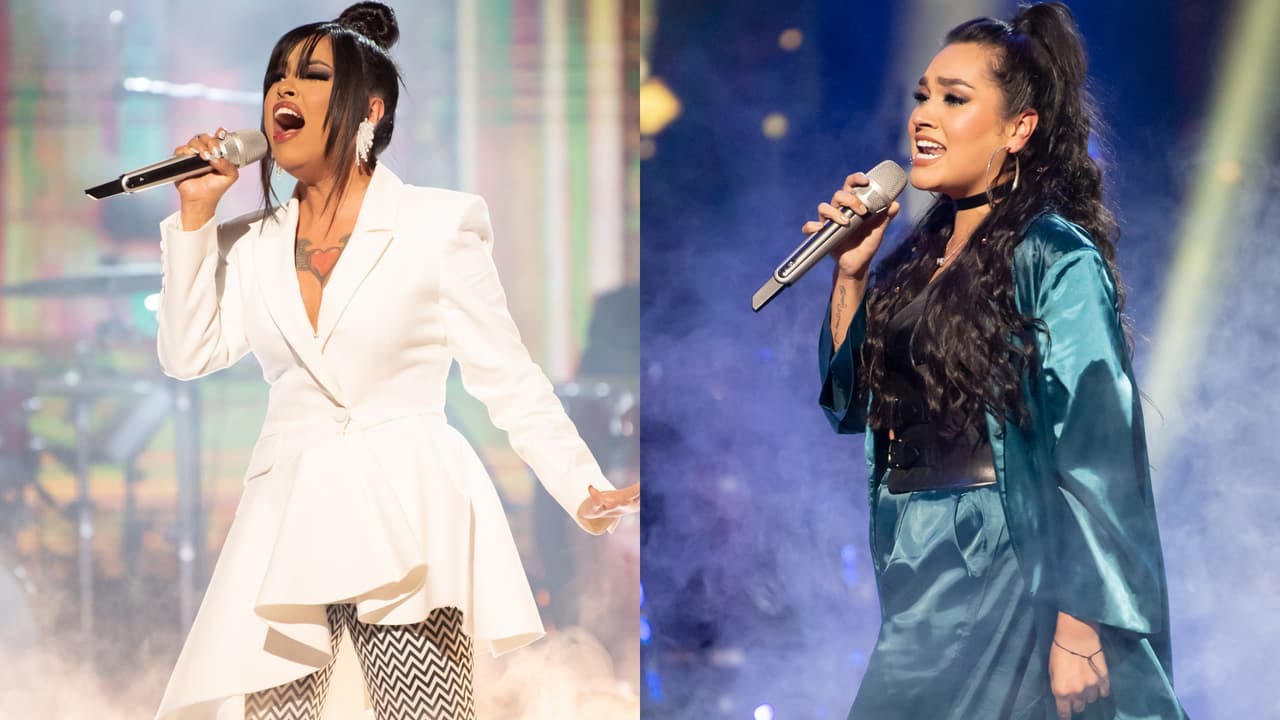 En el primer duelo de canto vimos a Aby Espinosa y Joaquina Carruitero. Las chicas recibieron en el escenario la visita de sus papás, lo cual fue un momento muy conmnovedor.