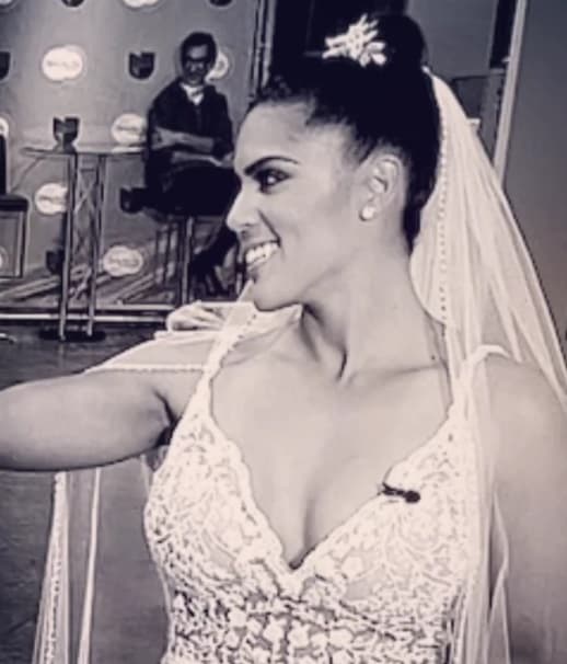 La presentadora dominicana tuvo sentimientos encontrados, pues le recordó que estaba a tan solo unas semanas de celebrar su matrimonio, el cual tuvo que cancelarse a causa de la pandemia.