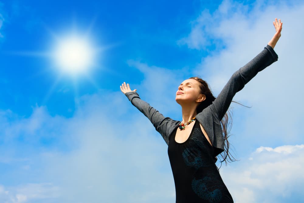 La llegada del año nuevo zodiacal, el inicio de la estación de la primavera en el hemisferio norte, esa parte del mundo que está siendo más azotada por la epidemia, es todo un mensaje de esperanza, un tiempo de flores y aromas, del renacer del mundo, la gran celebración telúrica de un nuevo episodio de la Madre Tierra.