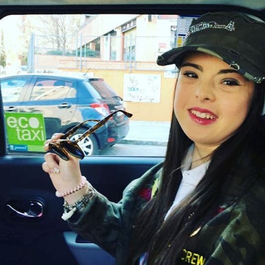 "Dicen que los sueños se cumplen. Yo creo que los milagros exiten.", compartió Marián en su blog personal donde también reveló que su historia fue leída por una niña de 14 años, quien se conmovió y la contactó para materializar el sueño de la modelo.