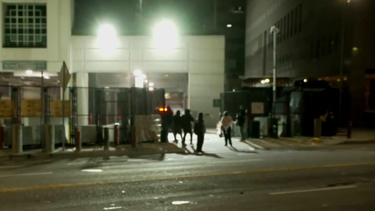 Activistas inician huelga de hambre en el centro de Los Ángeles en apoyo a inmigrantes detenidos