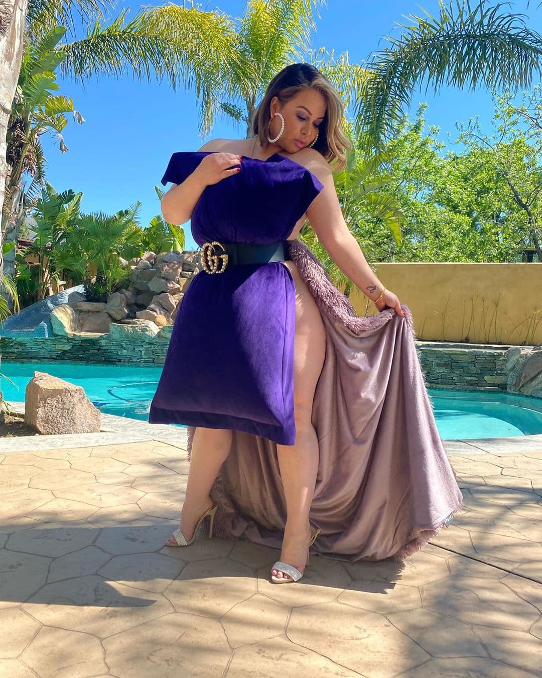 Chiquis acentuó la elegancia.