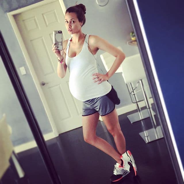 Se fue a Miami donde dio a luz.