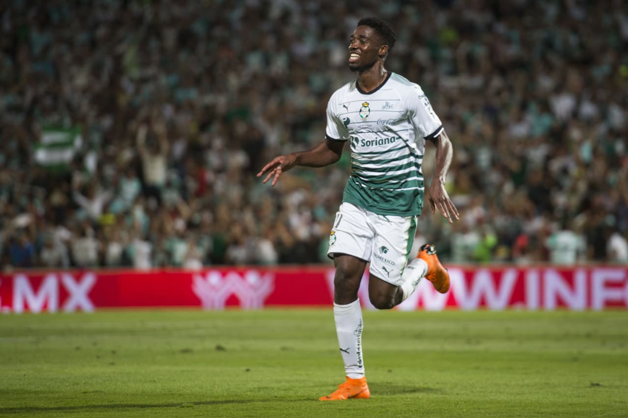 La fiesta de Djaniny lo ratificó como el artillero de la Liga MX, justo cundo más se le necesitaba en su equipo.