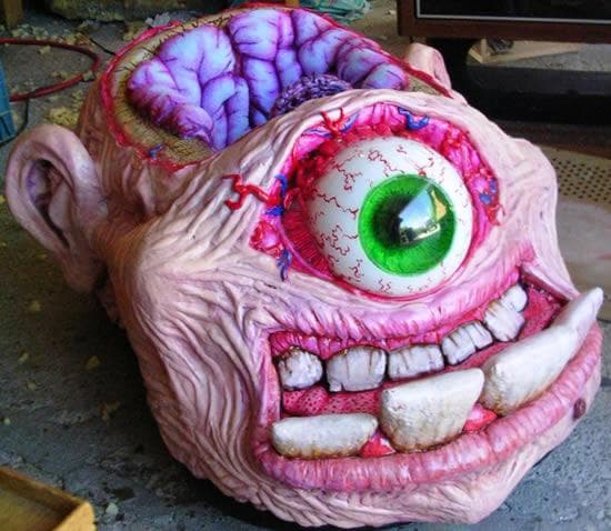 <b>Cyclope Brain Car: </b>un carrito de juguete para que los niños paseen durante Halloween (y probablemente no duerman por varias semanas).