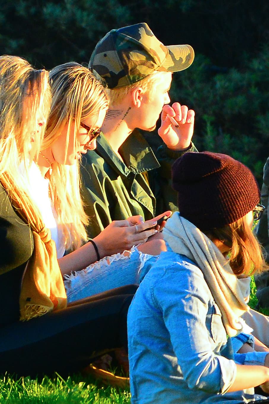 El sospechoso cigarro de Bieber ha dado mucho de qué hablar.