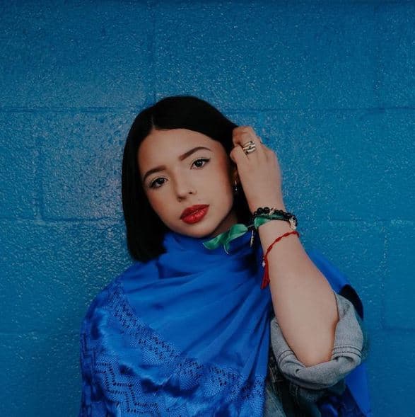 Aunque este año se ha visto inmersa en algunos escándalos, la hija de Pepe Aguilar mencionó que cree que se ha "creado esta plataforma de aceptación personal" que la "llena de orgullo". 
<br>