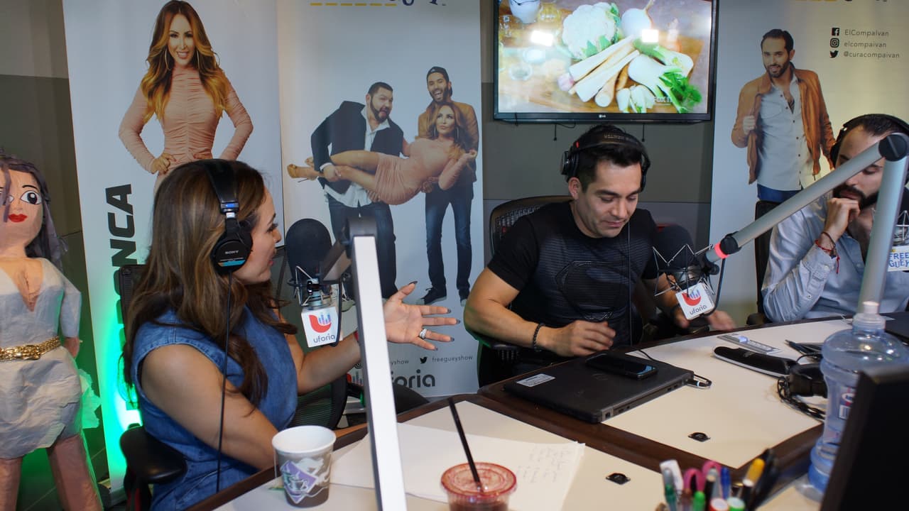 <b><a href="http://www.univision.com/temas/omar-chaparro">Omar Chaparro</a></b> se metió al 
<b><a href="http://www.univision.com/temas/el-free-guey">Free-guey show</a></b> y nos contagió con toda su alegría.