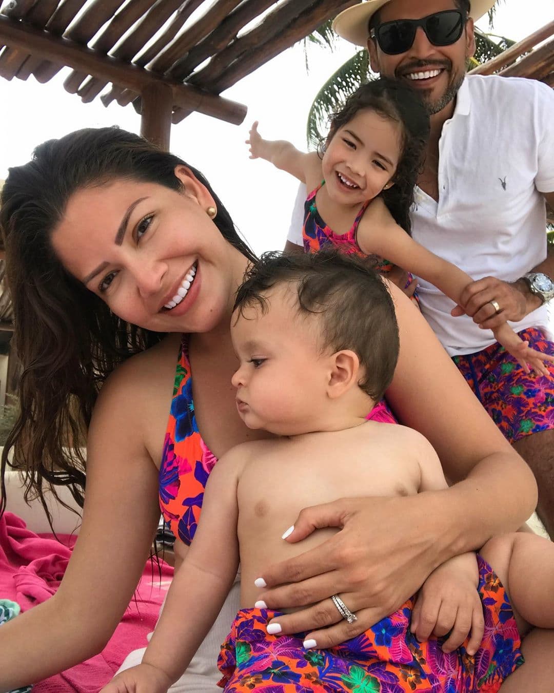 Las vacaciones familiares en Tulum, México, quedaron grabadas en fotos y videos, por lo que en unos años, Gael verá lo bien que se la pasaron en la playa.
<br>