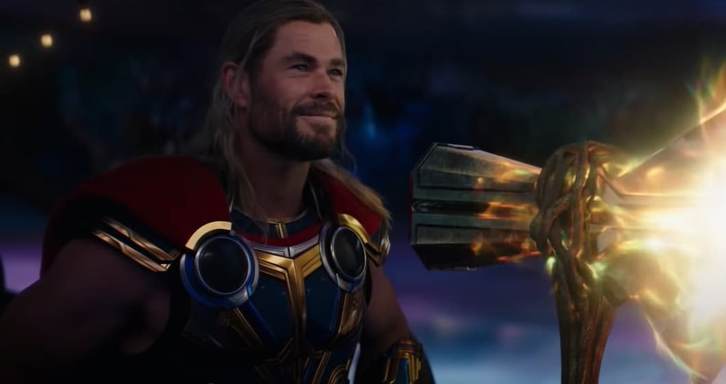 <b>Chris Hemsworth </b>
<br>El actor australiano que le da vida al hijo de Odín solo tiene cuatro proyectos importantes antes de su debut en el MCU en 'Thor': 'Star Trek' (2009), 'A Perfect Getaway' (2009) 'Ca$h' (2010) y 'Ollie Klublershturf vs the Nazis' (2010).
<br>