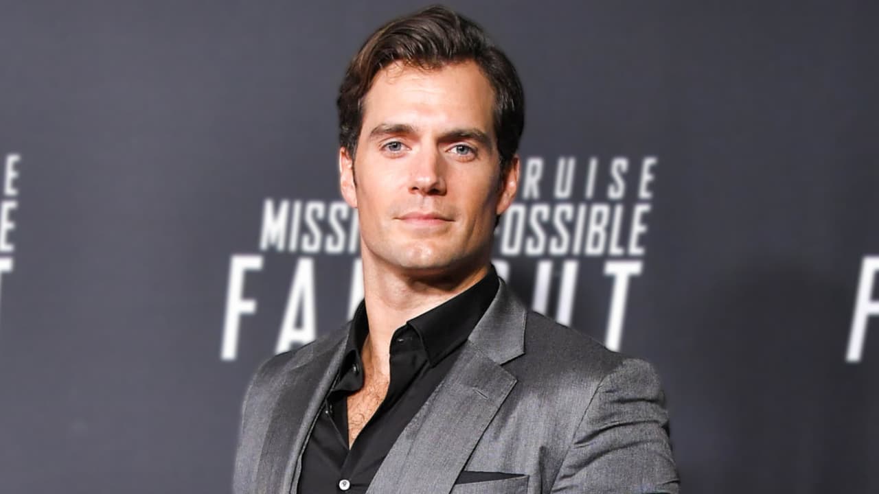 Destronan a Henry Cavill como el hombre más guapo del mundo, ¿quien lo superó?