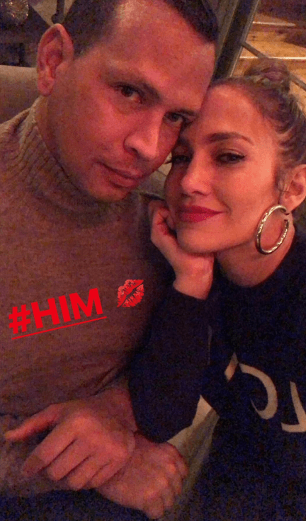 Lo que no faltó fue la clásica foto de JLo y Alex Rodríguez juntos, esta vez fue la cantante quien compartió la instantánea. 
<br>