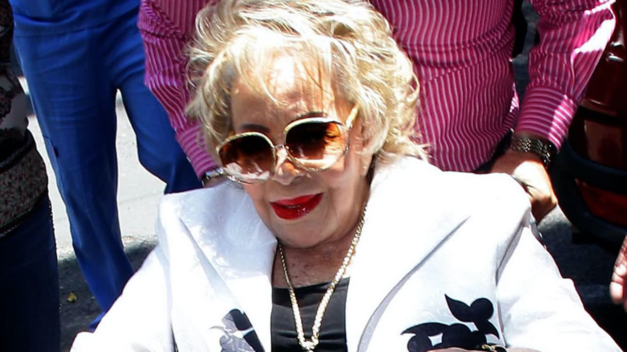 Asistente de Silvia Pinal reacciona tras comunicado sobre la salud de 'La Diva del Cine Mexicano'
