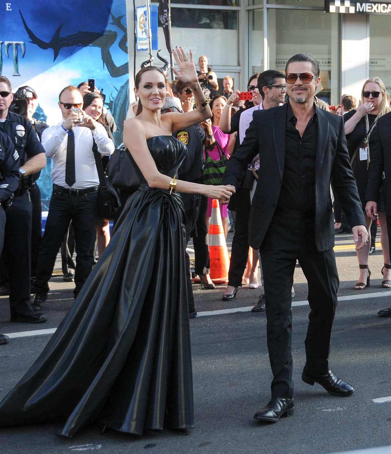 También en mayo de 2014, Angelina Jolie presentó su cinta 'Maleficent' y claro, la acompañó Brad Pitt al estreno.