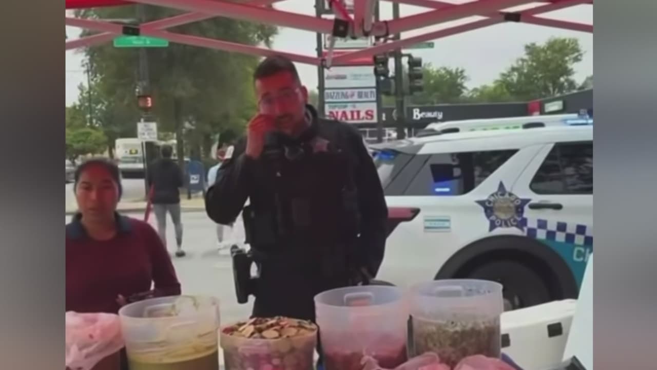 Hombre afroestadounidense le exige licencias a vendedores de tacos y los acusa de no hablar inglés