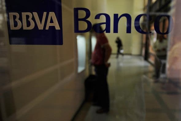 Al referirse a la pobreza, Chávez dijo que al inicio de su mandato, en febrero de 1999, "abarcaba mucho más de la mitad de la población", pero que "hoy eso se ha reducido drásticamente".