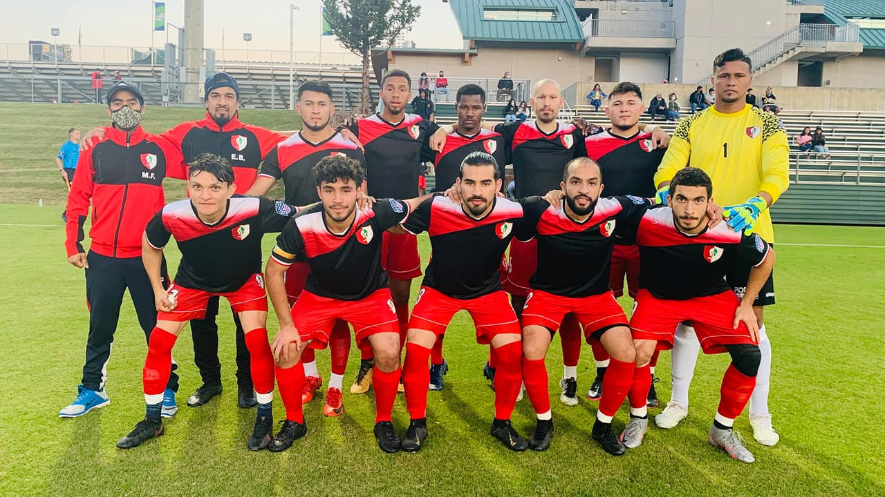 "La mente está puesta en seguir ganando": Moros FC gana campeonato y pasa a los playoffs de la UPSL 