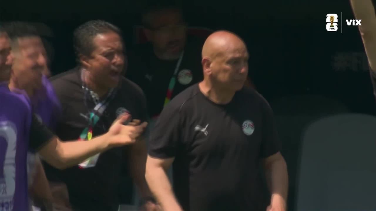 El efusivo festejo del técnico de Egipto y lo que significó tras el gol a Bélgica
