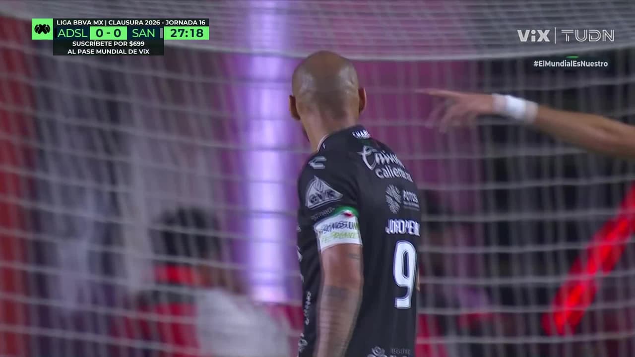 ¡Primer aviso de peligro de San Luis! Potente remate de cabeza de Bambú