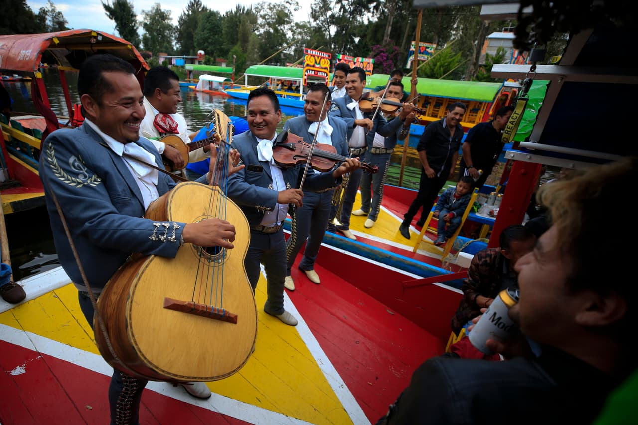 <b>Puesto 11: Ciudad de México. 87.95 puntos.</b> Los lectores elogiaron a urbes como esta por su color, energía, autenticidad y creatividad. "Es diferente a cada paso", dijo un votante sobre la capital mexicana.
<br>