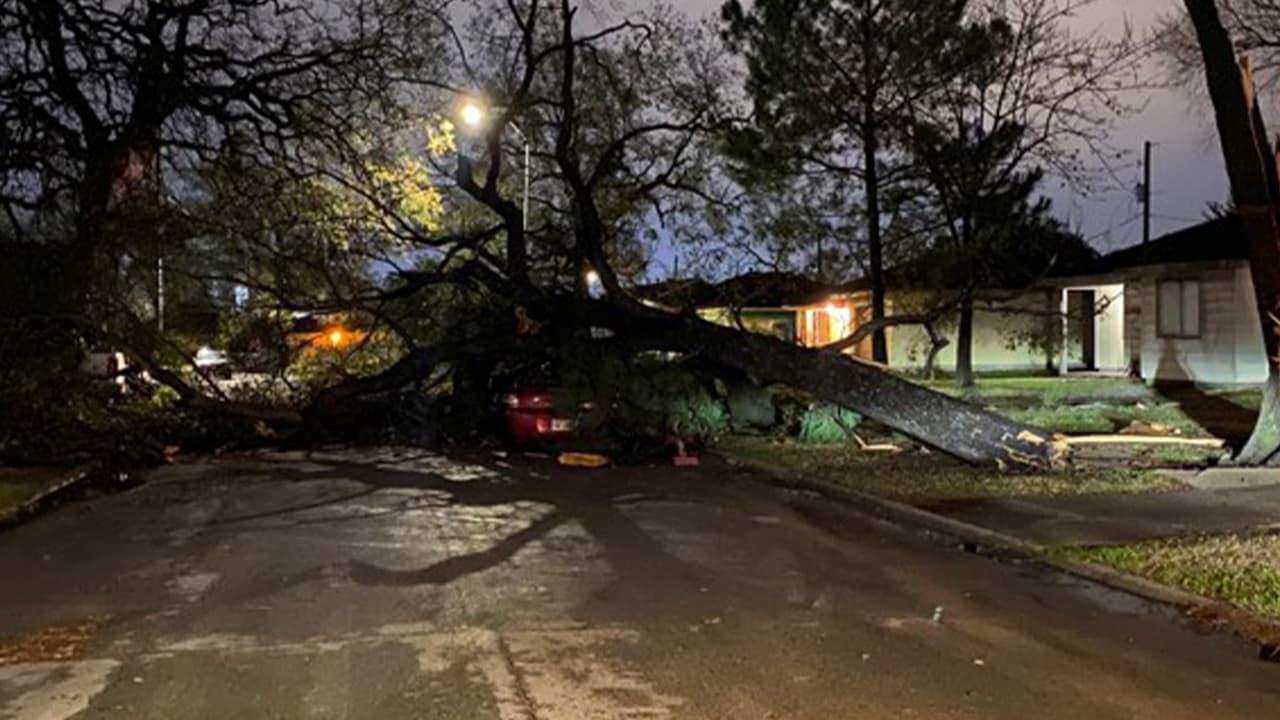 Ronaldo Ramirez captó estás imágenes en el Interestatl 10 y Federal Road.