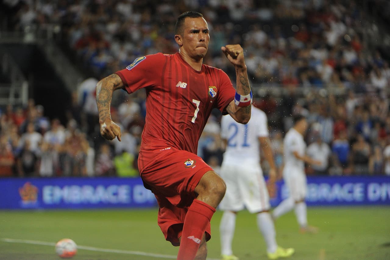 Blas Pérez: "La selección de Panamá tiene que esmerarse y no pensar en los rivales"