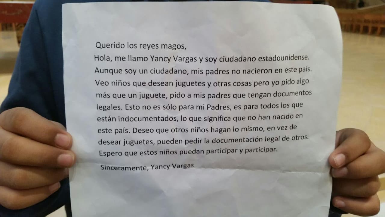 En su inocencia, Yancy Vargas solicitó a los Reyes Magos que legalicen a sus padres y a once millones de indocumentados.
