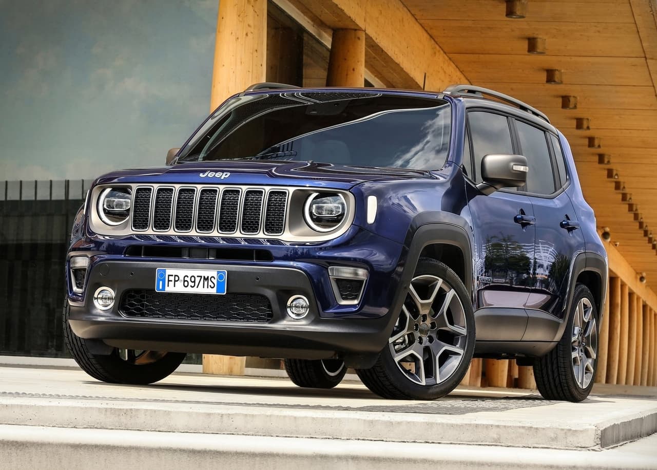 <h3 class="cms-H3-H3"><b>4. Jeep Renegade 2021</b></h3>
<br>
<ul>
 <li>Precio promedio: $27,436</li>
 <li>Descuento promedio en dólares: $3,615</li>
 <li>Descuento promedio en porcentaje: 13%</li>
</ul>