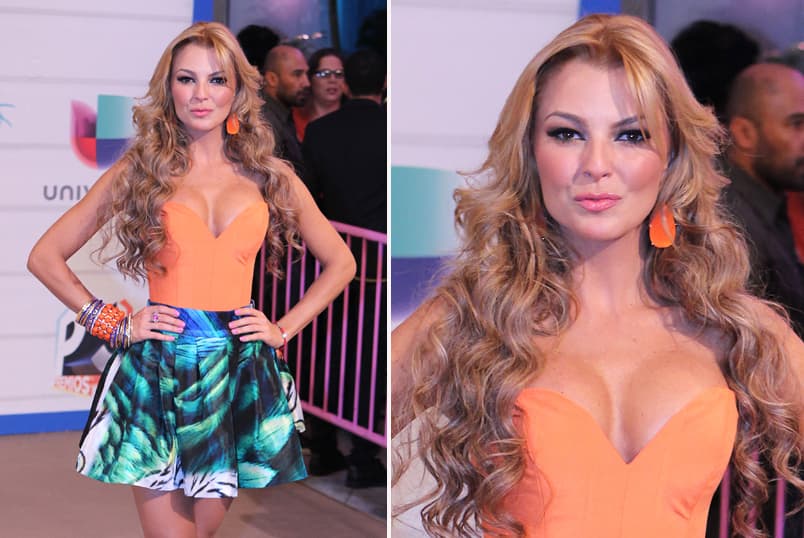 Otra que optó por las ondas en el cabello rubio fue Marjorie de Sousa. Un tip: Usa una tenaza para lograr esas ondas y después cepilla un poco para darle más forma al peinado. Usa un fijador para mantenerlo por más tiempo.