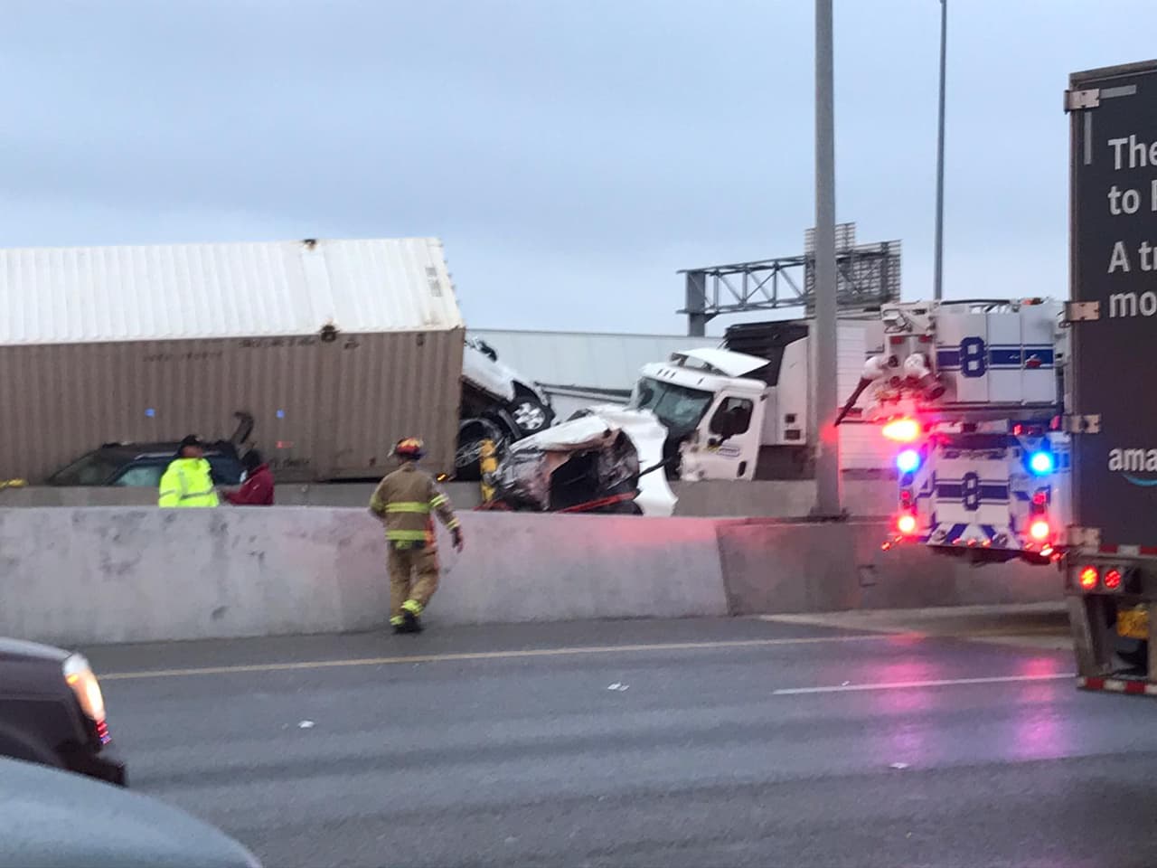 Mueren seis personas tras choque en cadena de más de 70 vehículos en la I-35 al norte de Fort Worth