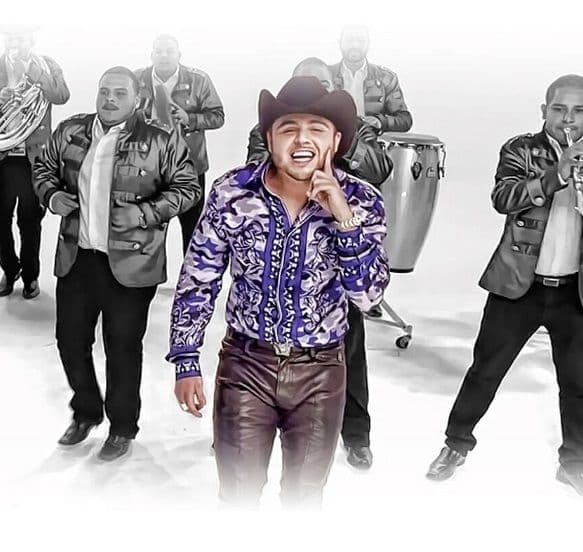 A Gerardo Ortiz nada lo detiene, por eso ha dicho que seguirá interpretando este género musical que tanto disfruta.