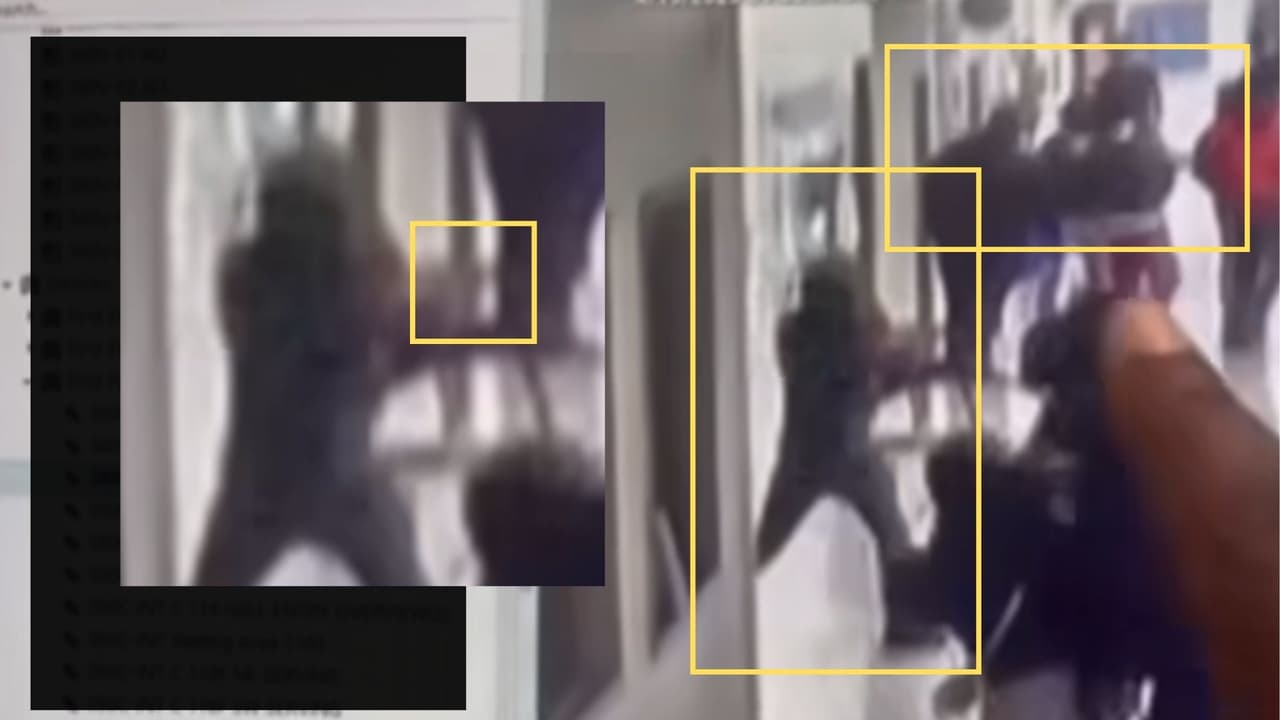 El joven con la capucha reaparece en el video, esta vez
<b>con lo que parece ser un arma de fuego en las manos.</b> Apunta hacia
<b>un grupo de alumnos que intenta huir del lugar.</b>