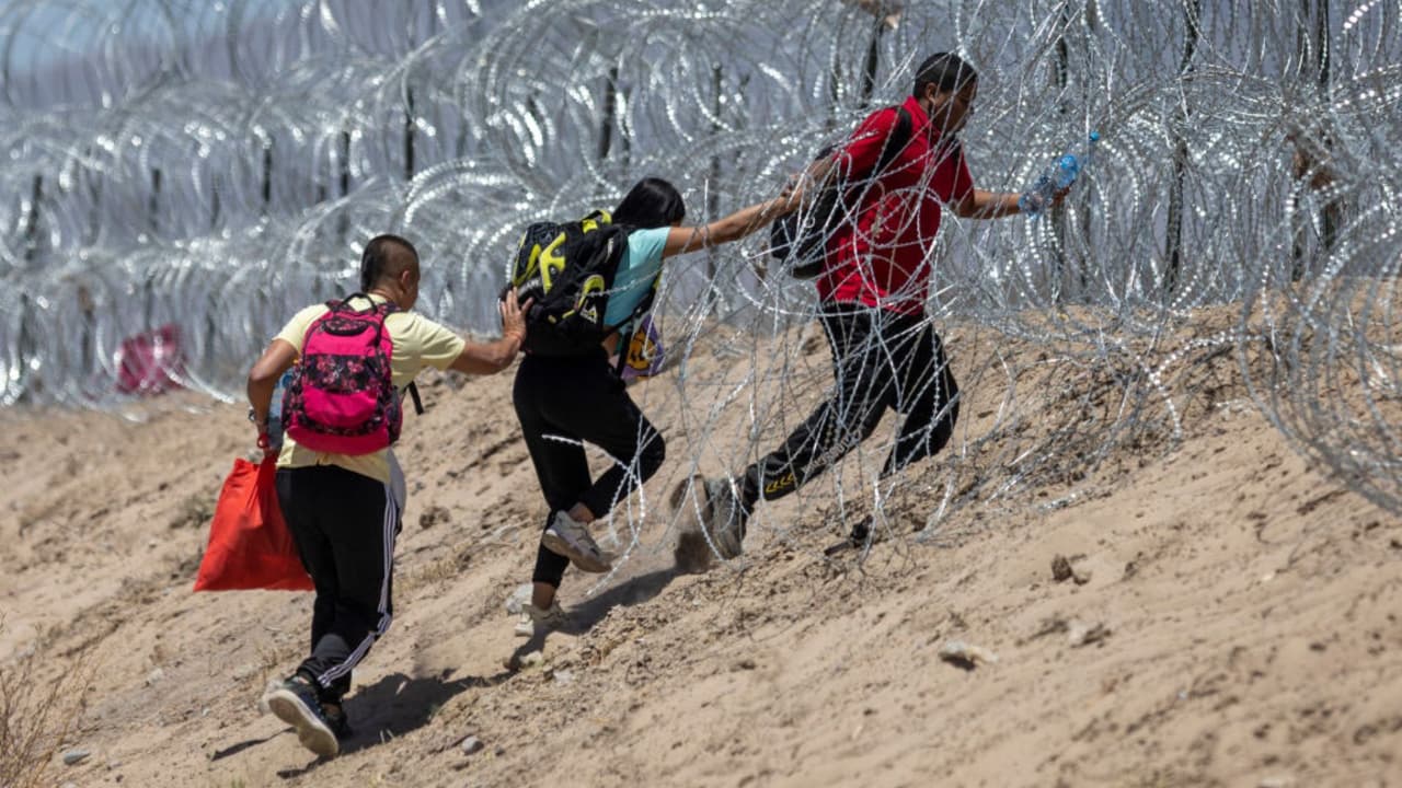 ¿Qué riesgo corre un inmigrante del DMV si viaja a Texas tras la aprobación de la ley SB4?