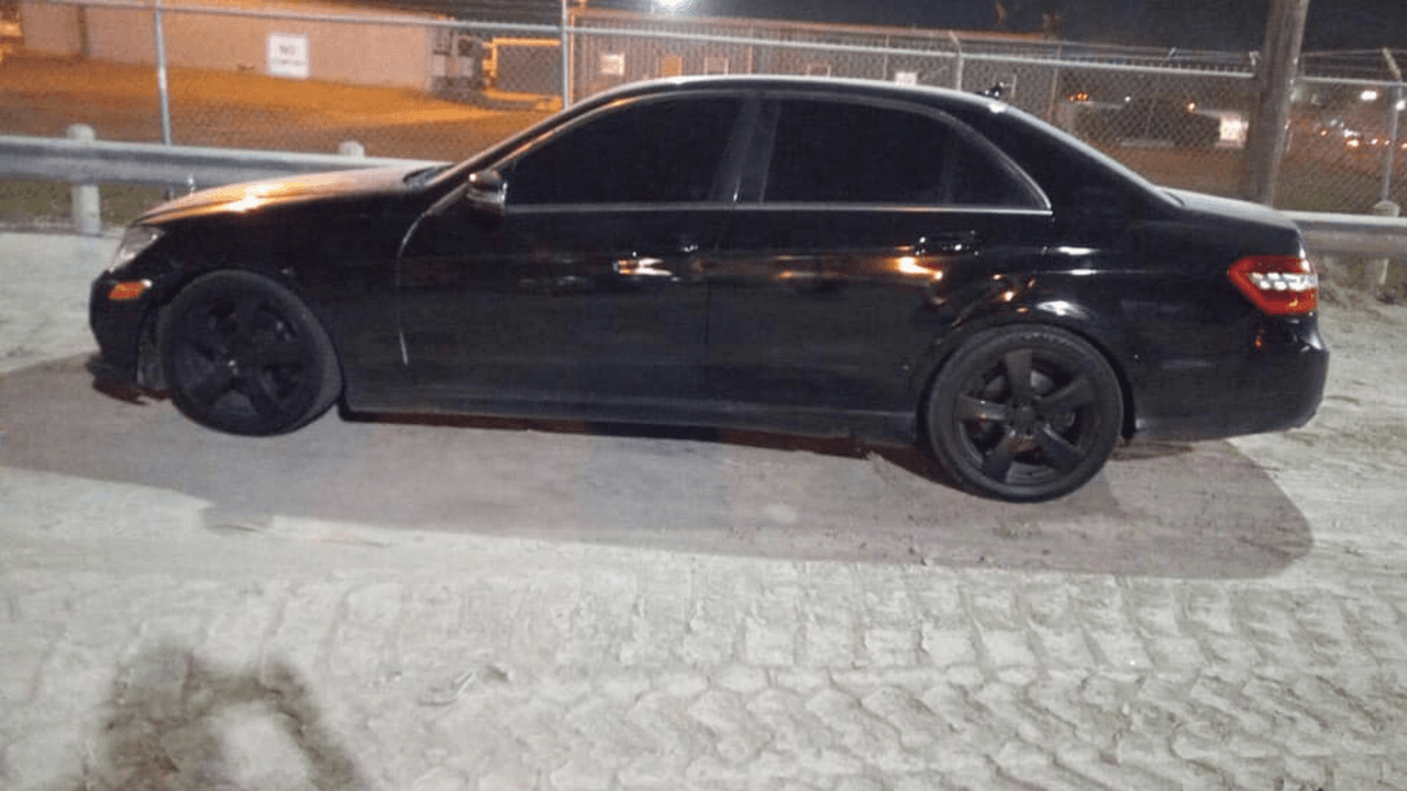 A esta figura legal se le conoce como "decomiso de bienes civiles" o "civil asset forfeiture" en inglés.