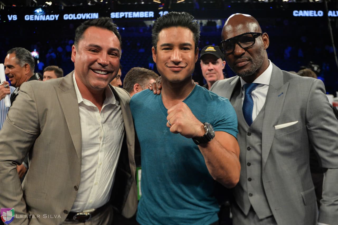 Te acercamos a los golpes que se dieron Saúl 'Canelo' Álvarez en contra de Julio César Chávez Jr., imágenes que te harán sentir en el ring.