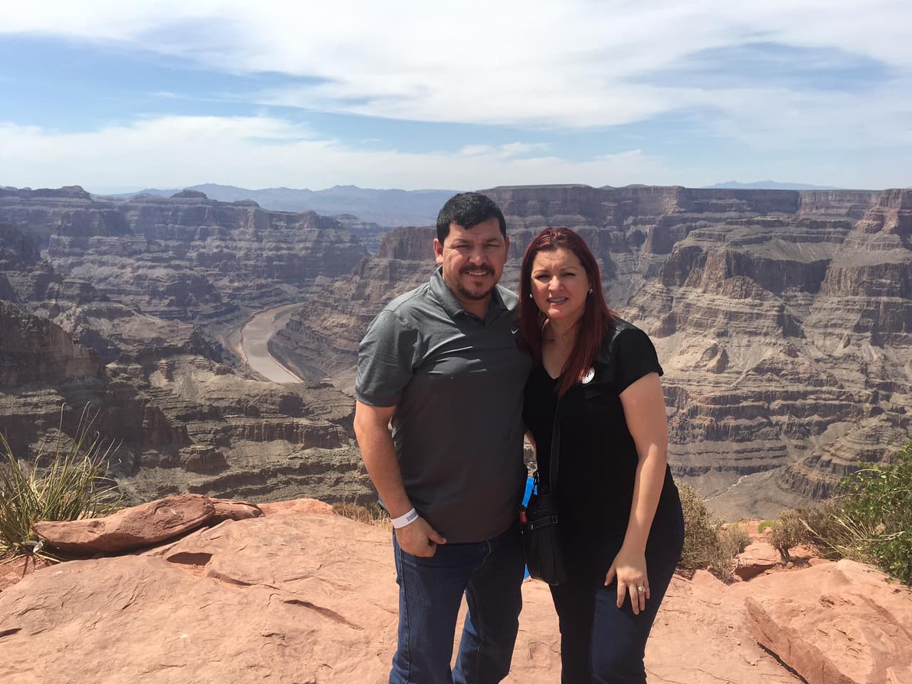 Homero Palomo González, vocalista del grupo Palomo, está casado con Alejandra.