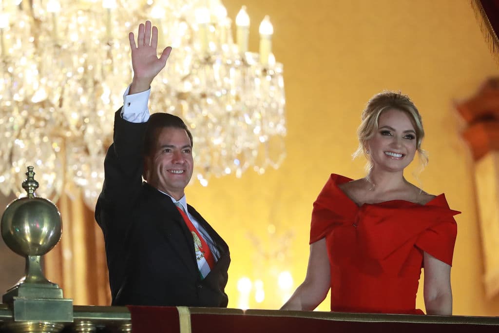 La del sábado se trató de la primera aparición pública de Angélica Rivera luego de que 
<b><a href="https://www.univision.com/famosos/ha-concluido-legalmente-nuestro-matrimonio-con-gratitud-pena-nieto-se-despide-de-angelica-rivera" target="_blank">el 2 de mayo Enrique Peña Nieto anunciara</a></b>, mediante un mensaje en Instagram, su separación oficial de la actriz.