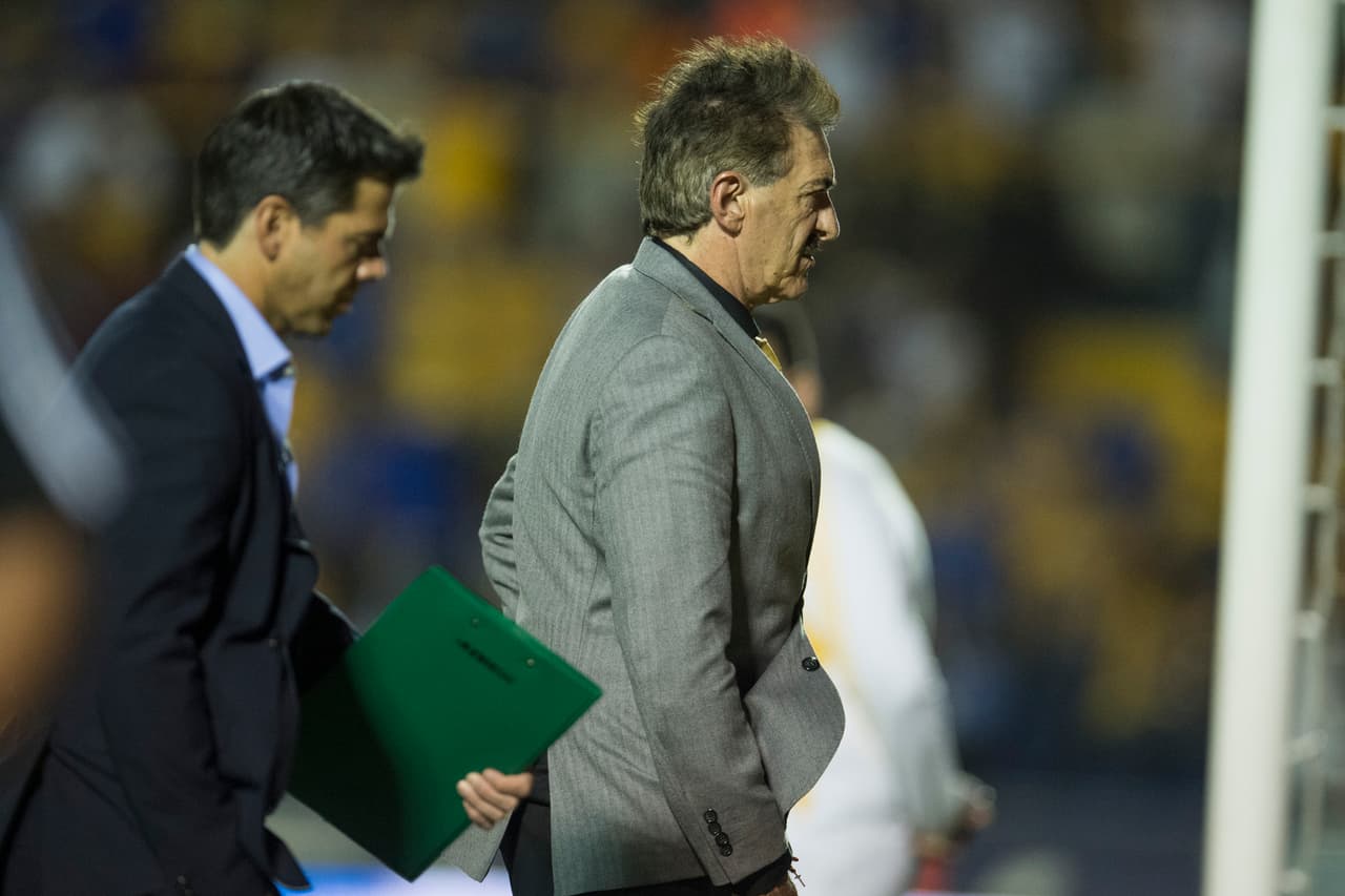 Tercera derrota consecutiva en el arranque del torneo, lo que ya ponía a dudar a toda la afición americanista. La caída dolió ya que fue ante Tigres (4-2), campeón de la Liga MX.