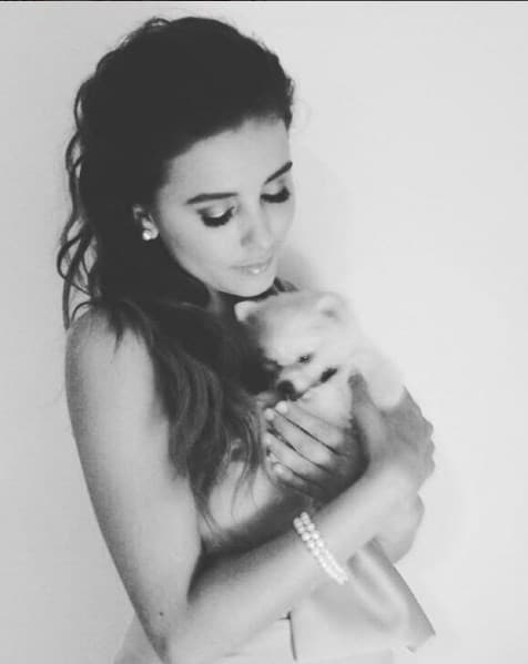 Paulina literalmente se derrite de ternura cuando tiene cerca a su pequeña Mila.