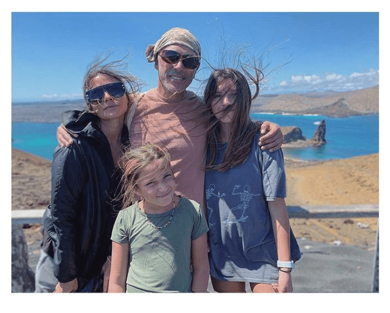 El 7 de abril de 2011 nació Victoria, la más pequeña de la familia que formaron.