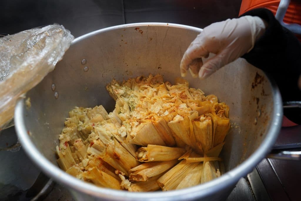Olla llena de tamales