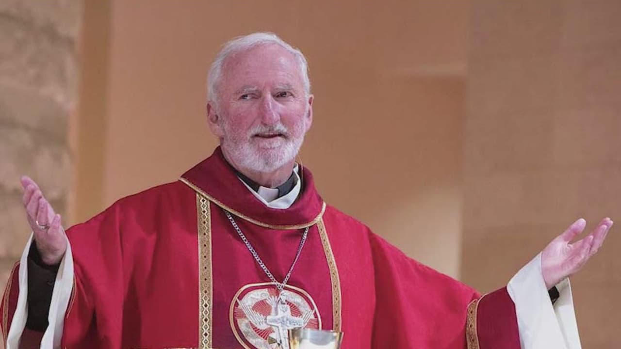 Es esposo de la empleada doméstica de la víctima: lo que se sabe de sospechoso de matar a obispo en California