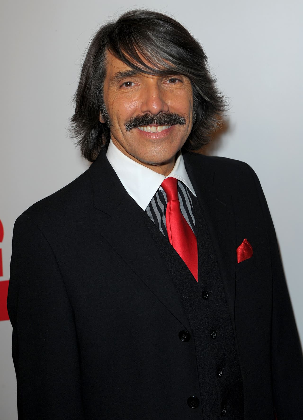 Las dos únicas hijas del fallecido 
<b>Diego Verdaguer </b>intercambiaron contundentes mensajes este fin de semana luego de la controversia en que se vieron inmersas por el estado de vacunación de su padre.
<br>