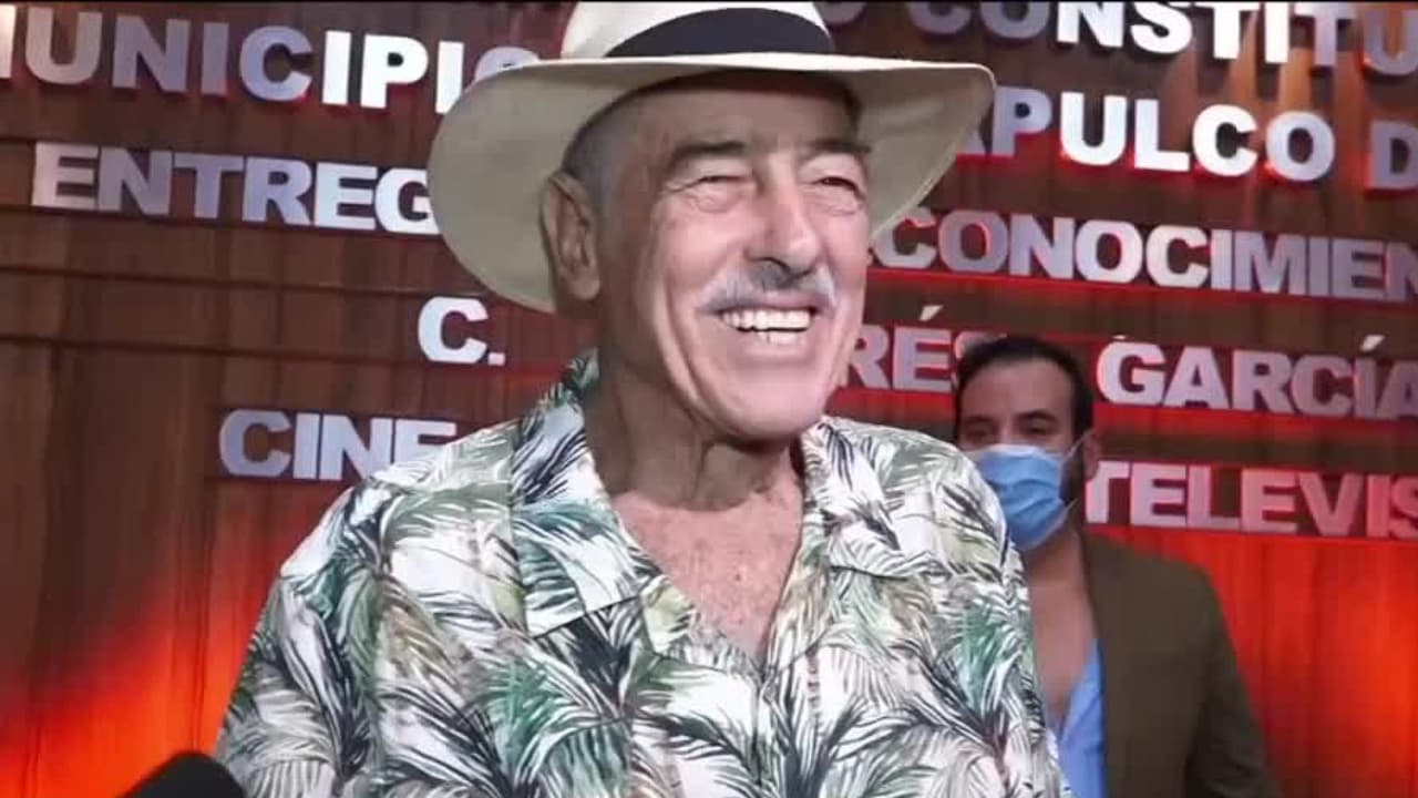 "Ya se oxidó": Andrés García reacciona con humor al ser cuestionado sobre su famosa 'bombita'