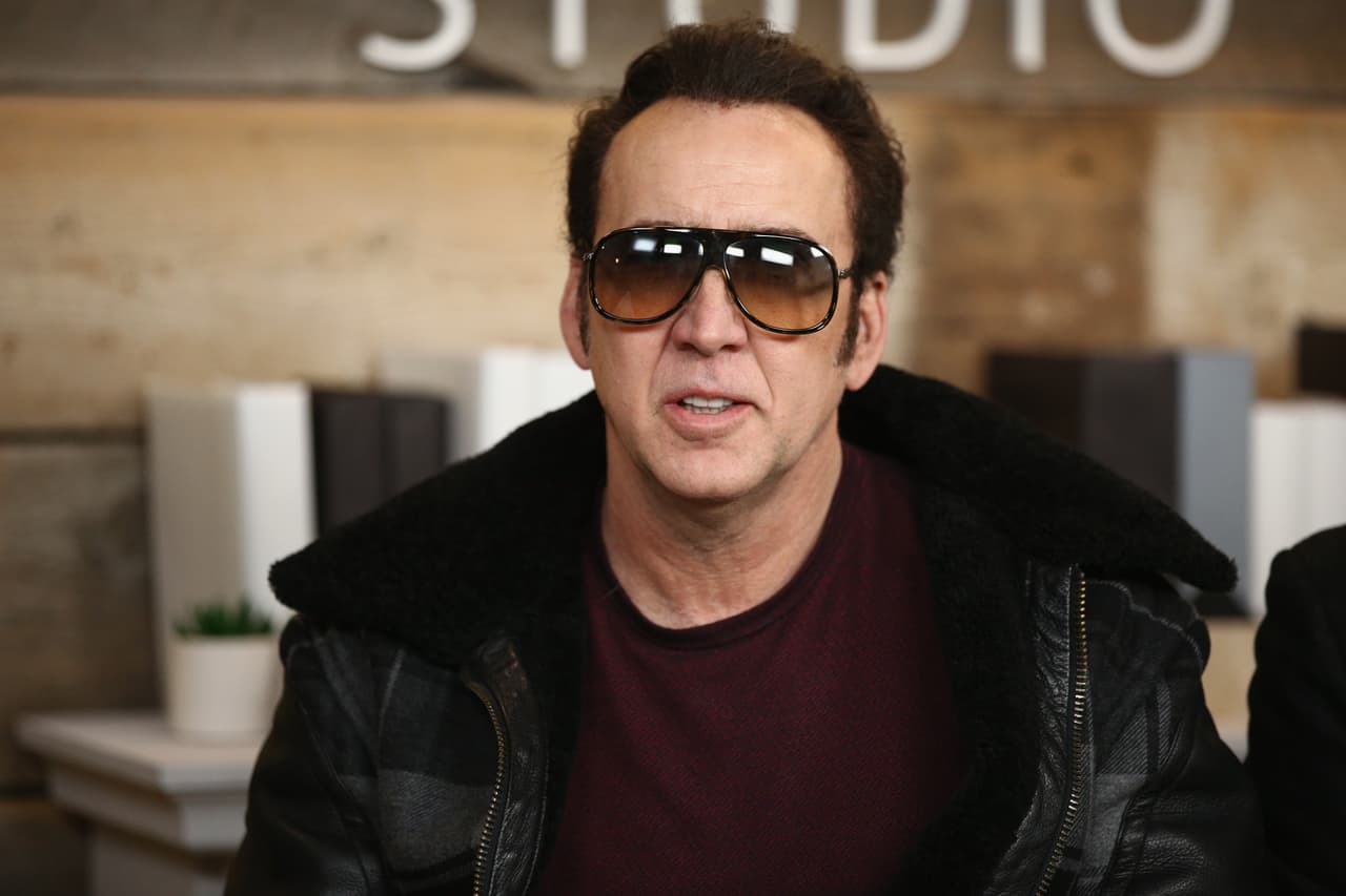 Cuatro días después,
<a href="https://www.univision.com/radio/dallas-kfzo-fm/nicolas-cage-se-divorcio-a-cuatro-dias-de-casarse-video">el actor solicitó la anulación</a> del matrimonio alegando que actuaron por impulso y estaba ebrio.