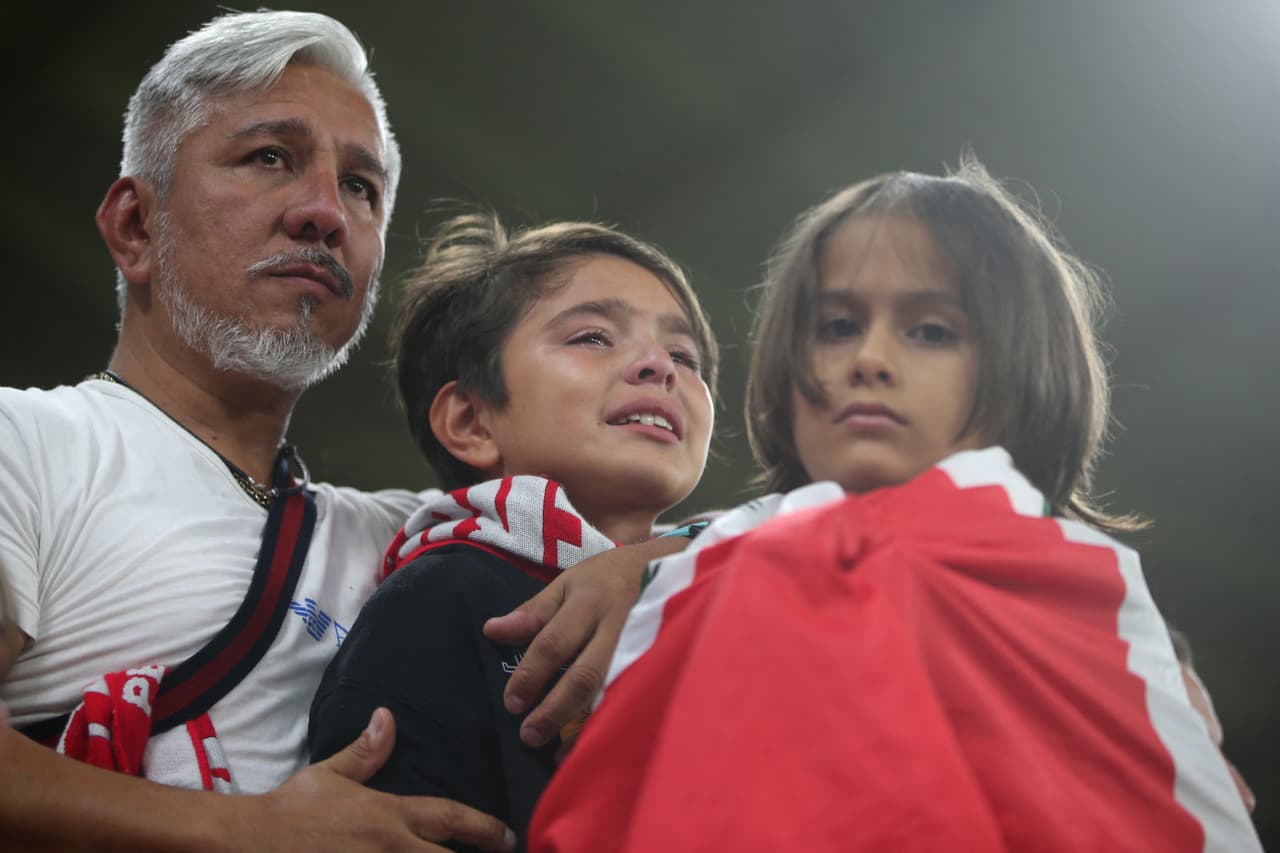 En Doha y en Lima, la tristeza se apoderó de los peruanos tras la eliminación de Perú rumbo al Mundial de Qatar 2022 al caer en penales ante Australia.