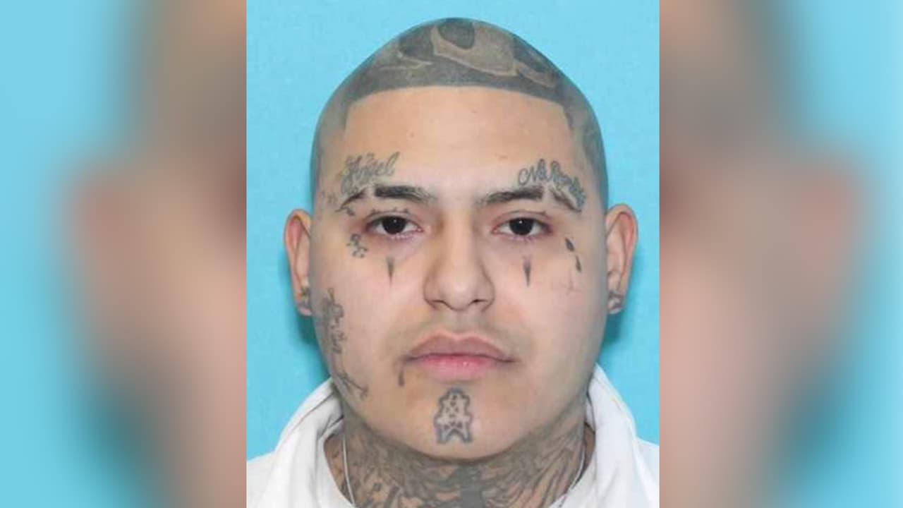 Buscan al fugitivo de la semana en Houston